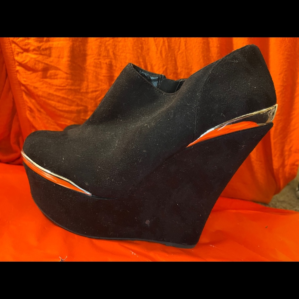 Booties size 8 - Picture 4 of 5